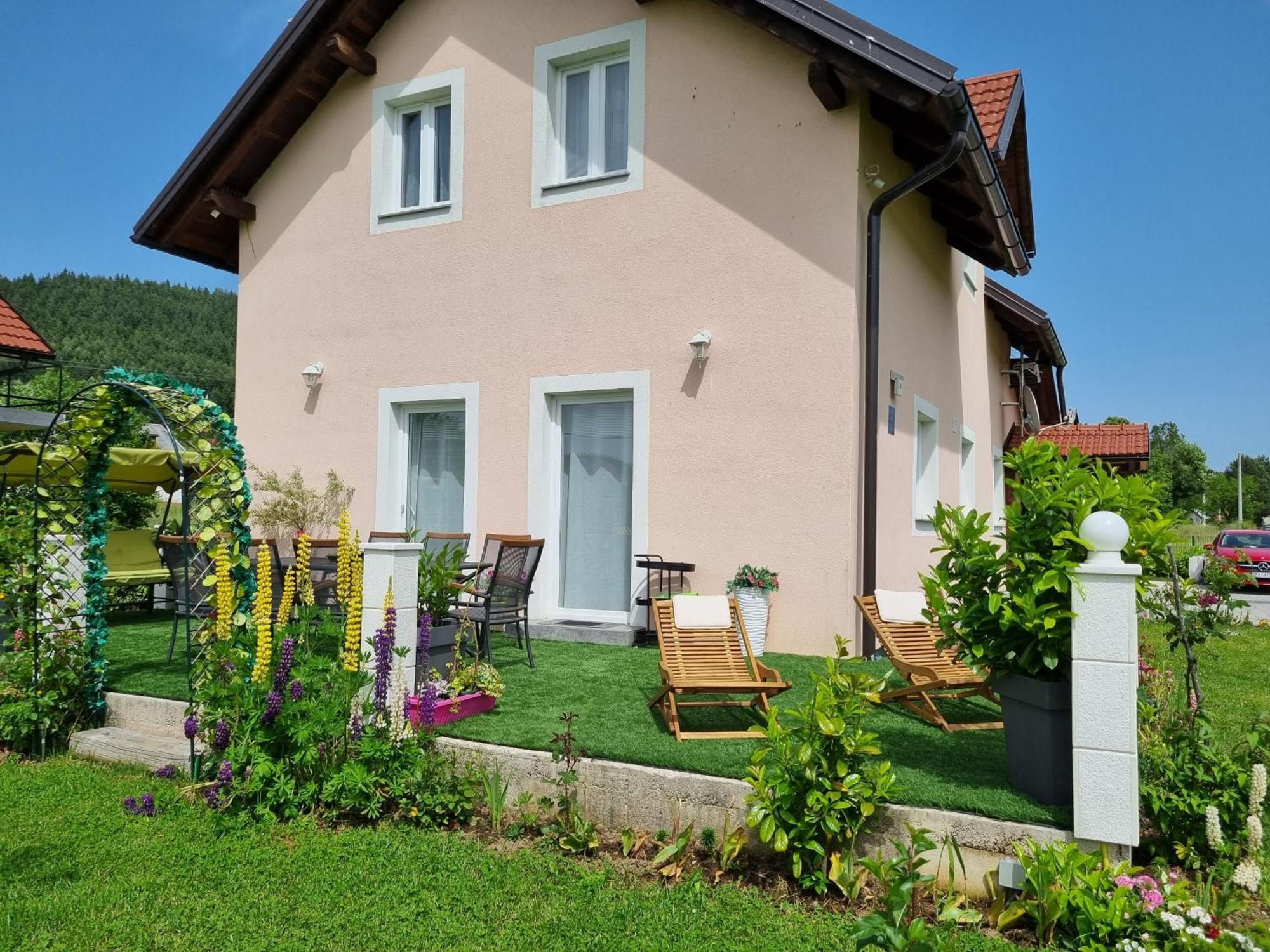 Villa Lady Di Plitvice Vrhovine Exterior foto